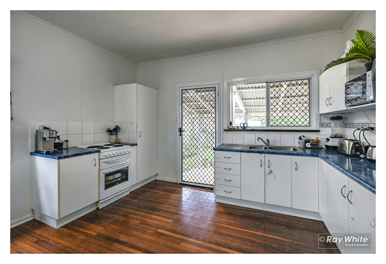 318 Balaclava Street, FRENCHVILLE, QLD 4701