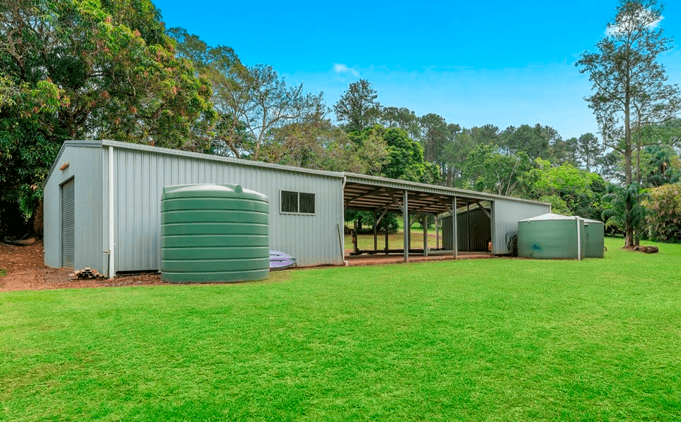 252 Coonowrin Road, GLASS HOUSE MOUNTAINS, QLD 4518