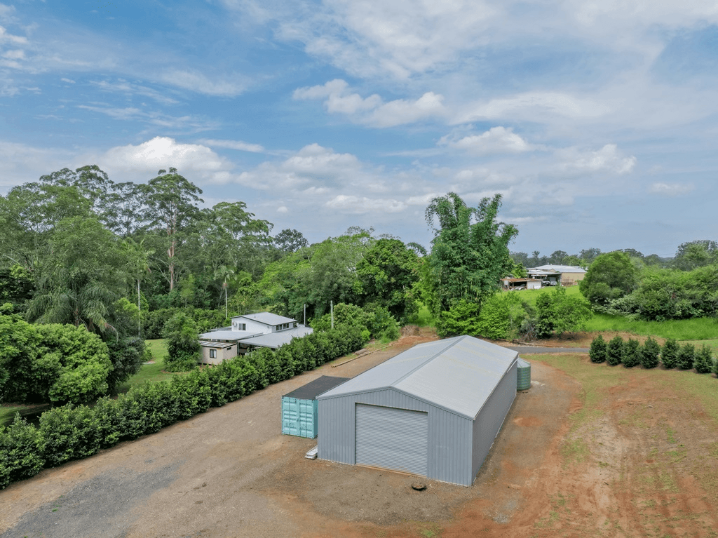 252 Coonowrin Road, GLASS HOUSE MOUNTAINS, QLD 4518