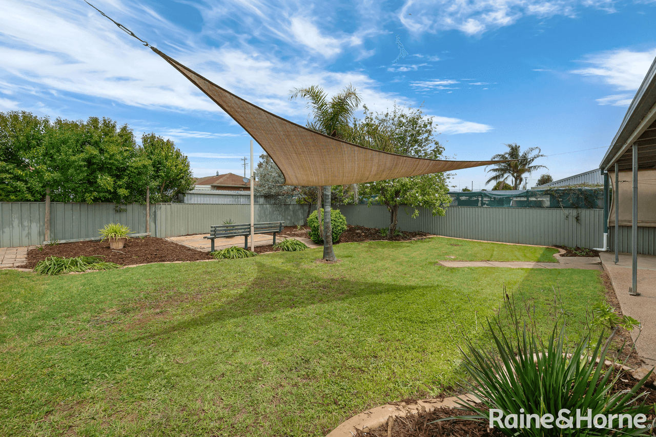 39 Simpson Avenue, FOREST HILL, NSW 2651