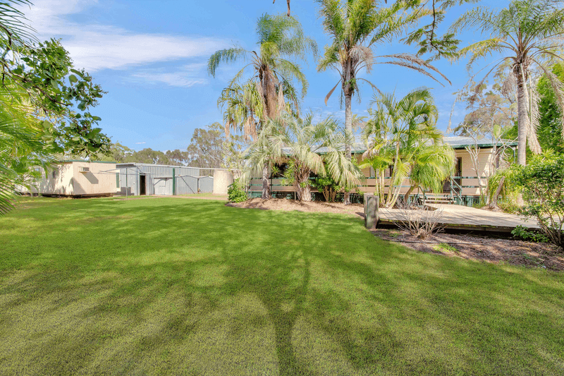 12 Ronpen Close, TANNUM SANDS, QLD 4680