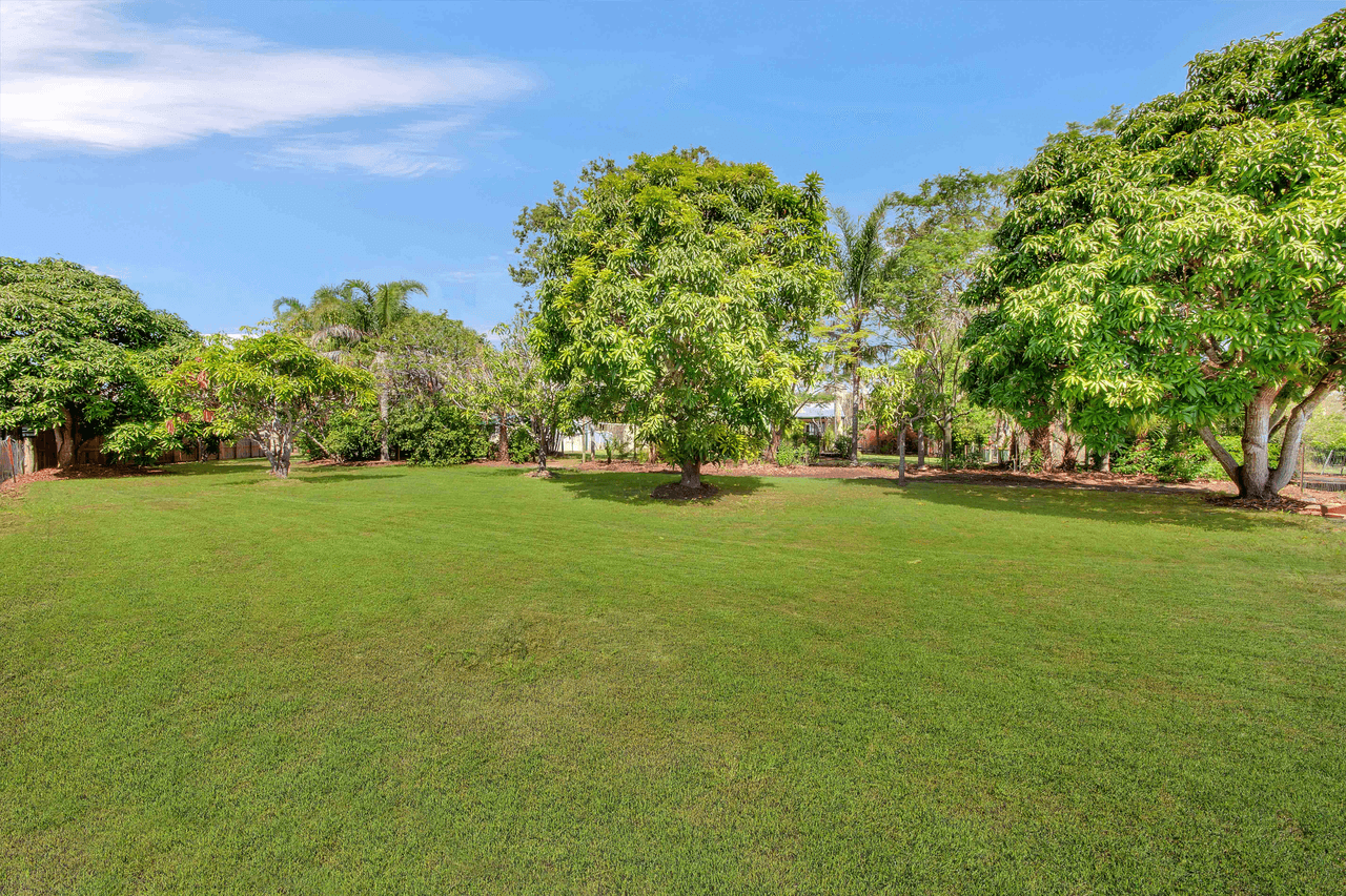 12 Ronpen Close, TANNUM SANDS, QLD 4680