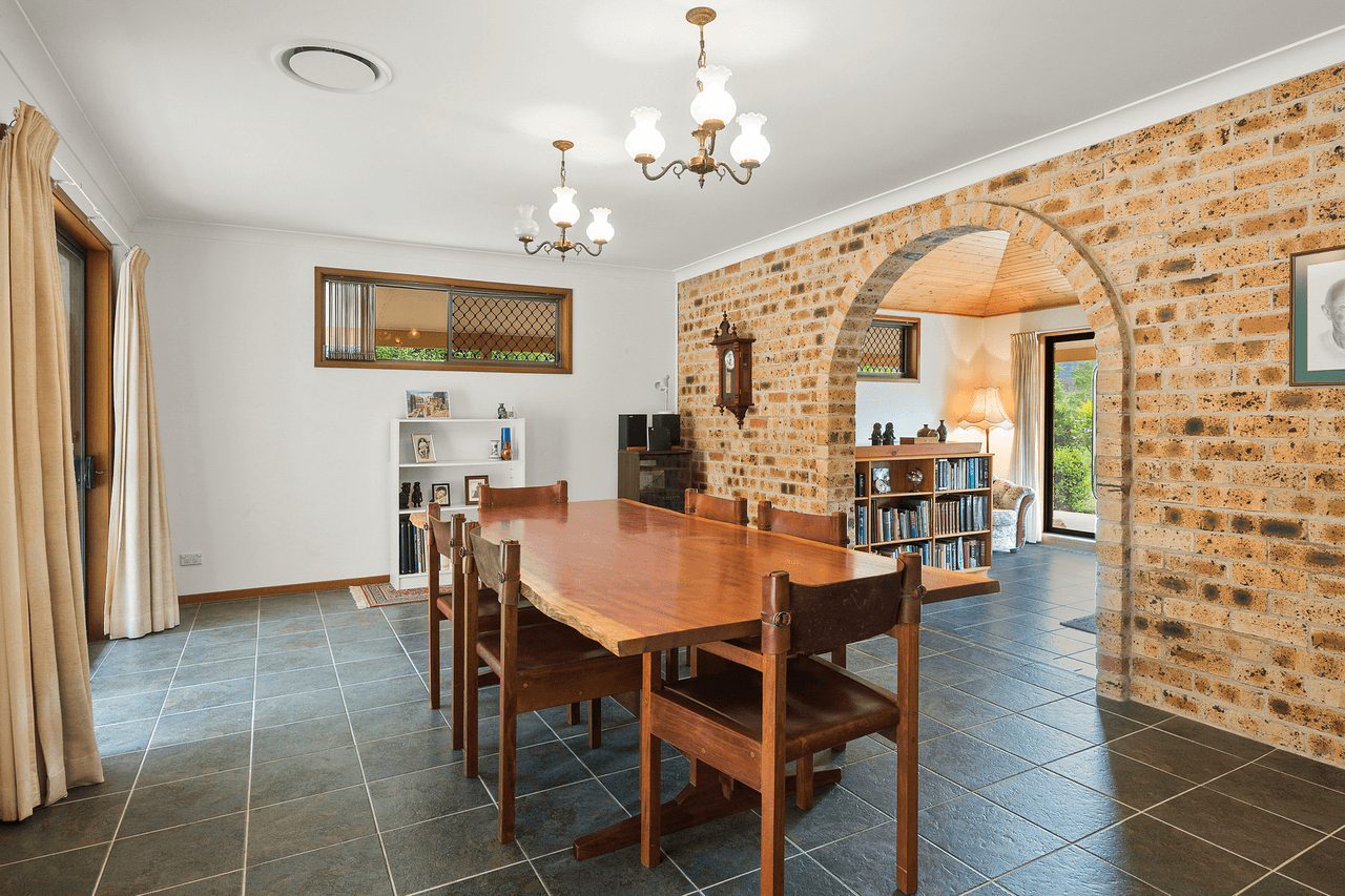 C120B Princes Highway, Bomaderry, NSW 2541