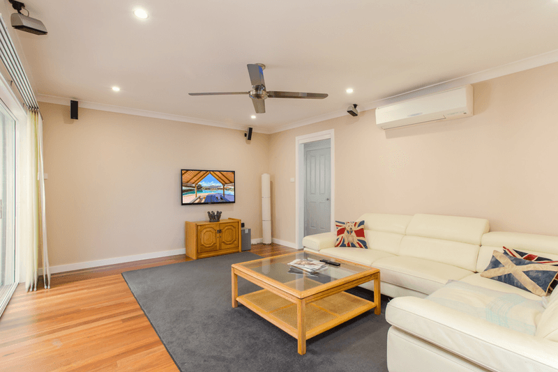 38 Whitehaven Drive, Lakelands, NSW 2282