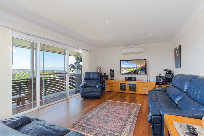 38 Whitehaven Drive, Lakelands, NSW 2282