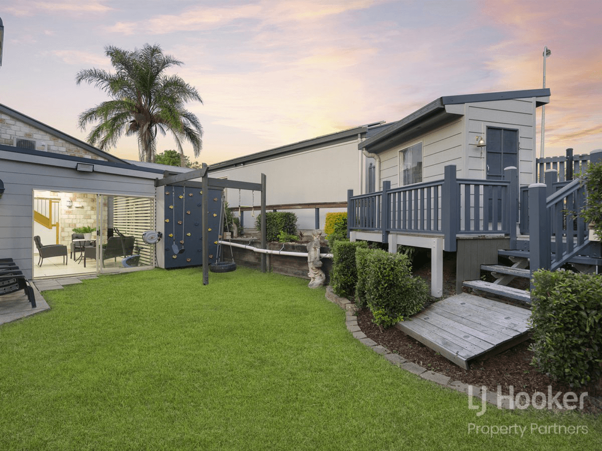 13 Yewleaf Place, CALAMVALE, QLD 4116