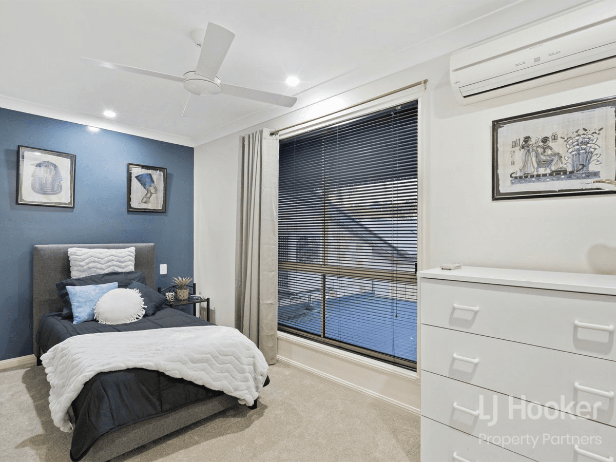 13 Yewleaf Place, CALAMVALE, QLD 4116