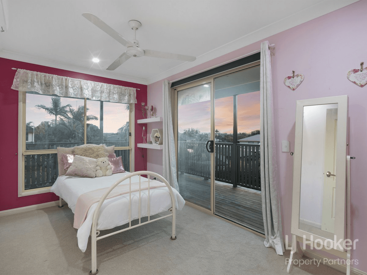 13 Yewleaf Place, CALAMVALE, QLD 4116