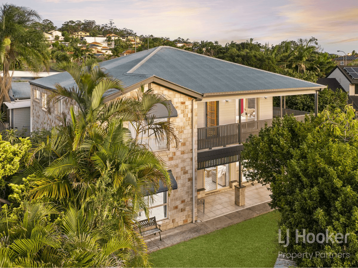 13 Yewleaf Place, CALAMVALE, QLD 4116