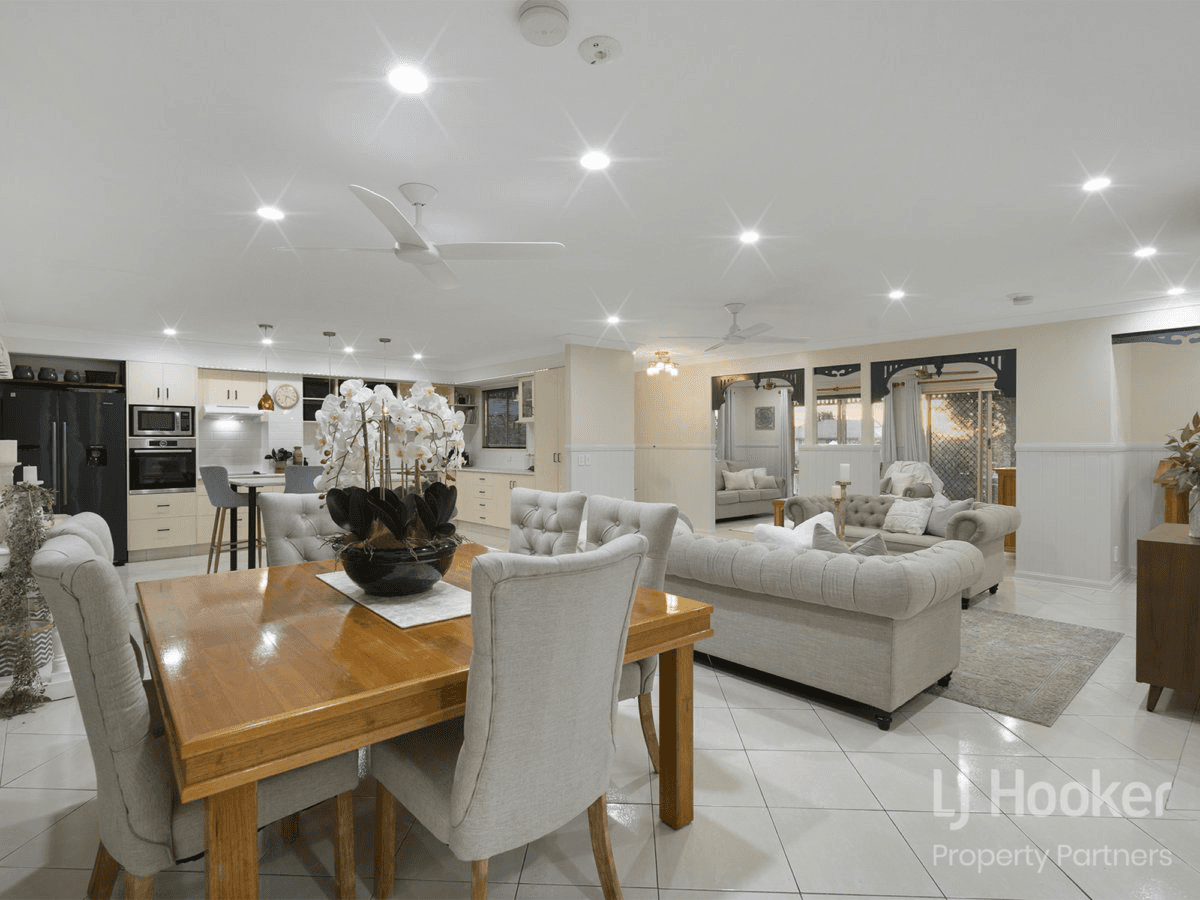 13 Yewleaf Place, CALAMVALE, QLD 4116