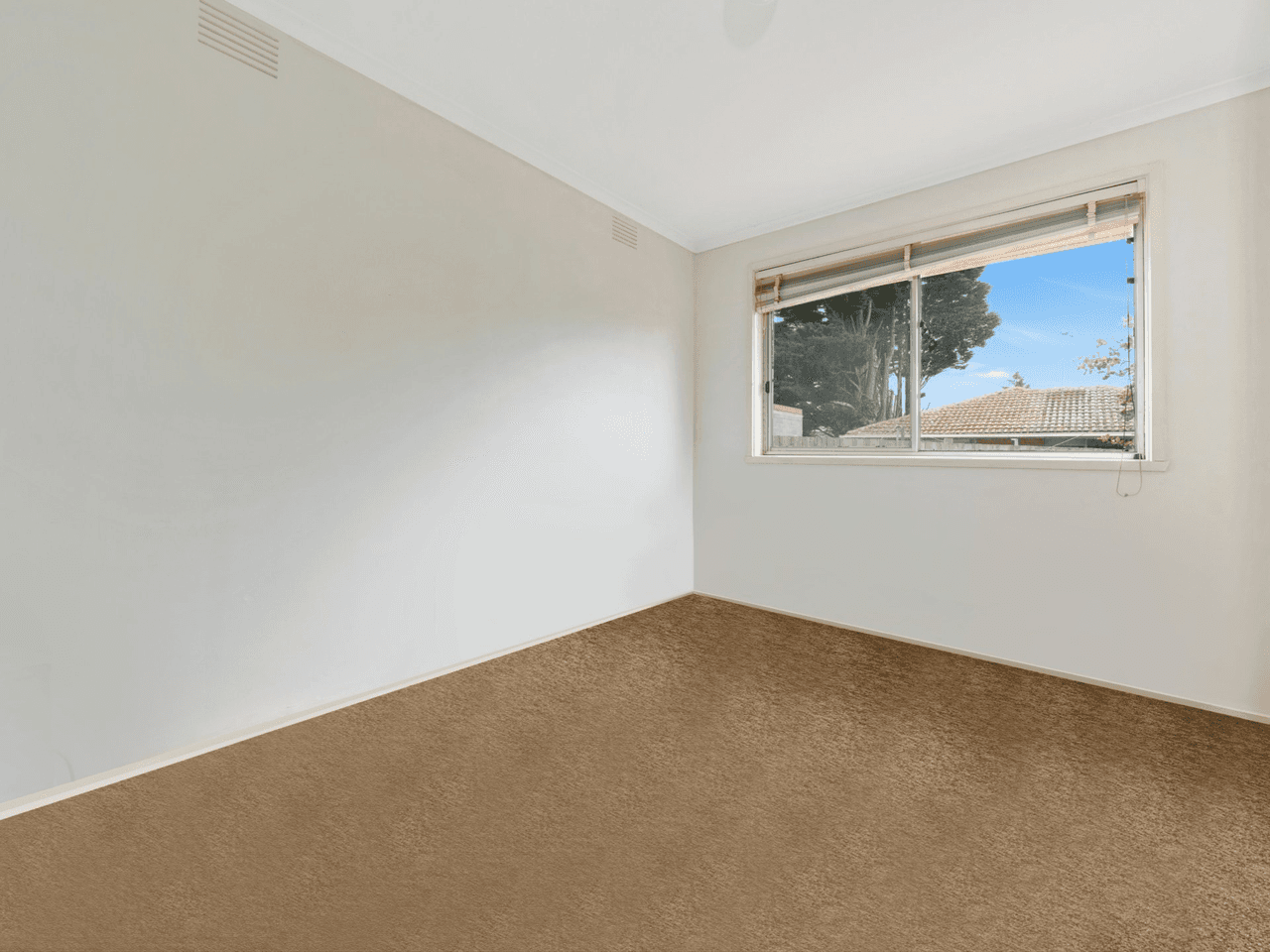 1-2/7 Maxine Court, NOBLE PARK, VIC 3174