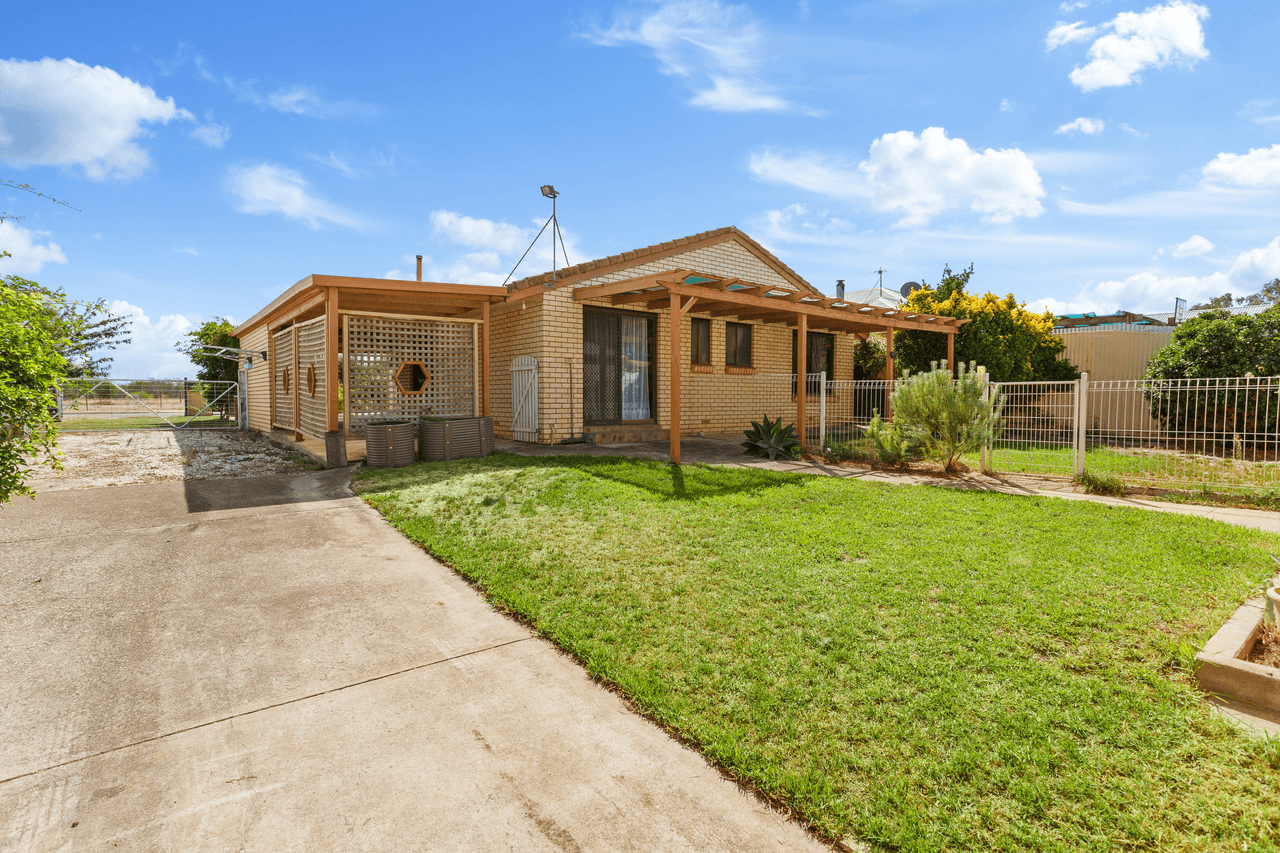 16 Weaver Road, BUCHFELDE, SA 5118