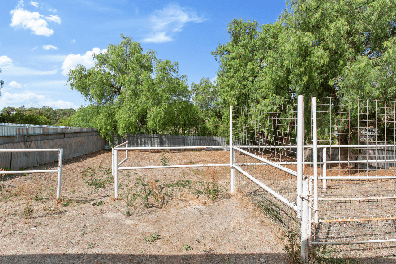 16 Weaver Road, BUCHFELDE, SA 5118