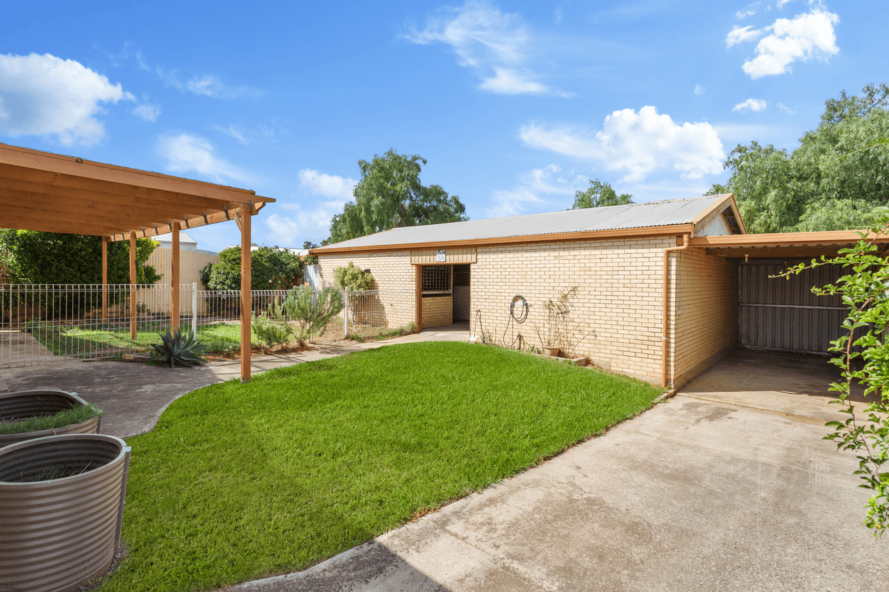 16 Weaver Road, BUCHFELDE, SA 5118