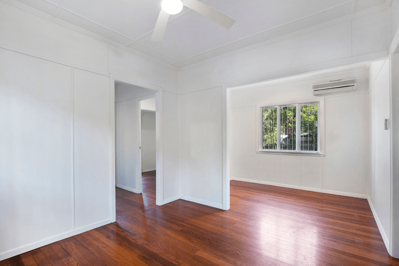 54 Empire Avenue, MANLY WEST, QLD 4179