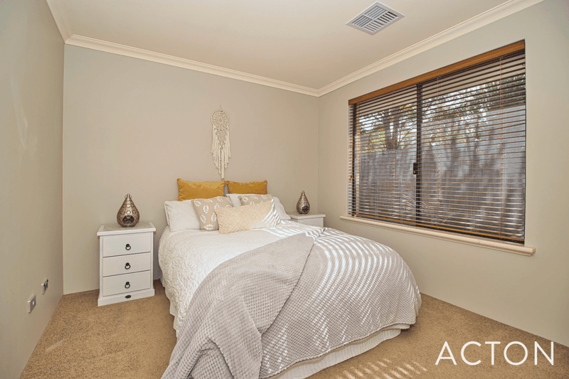 39 Woodbridge Drive, COOLOONGUP, WA 6168