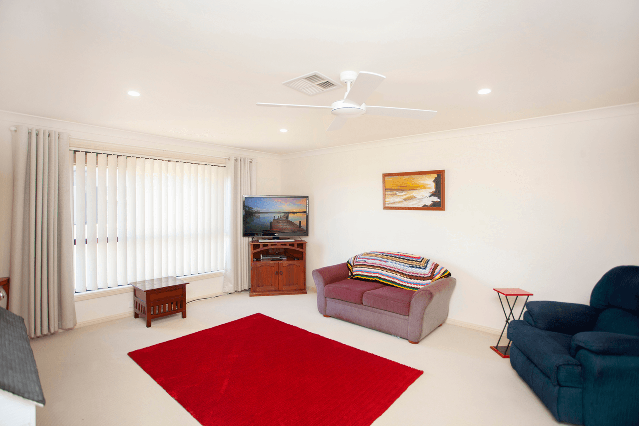 3 John Armstrong Close, TAREE, NSW 2430