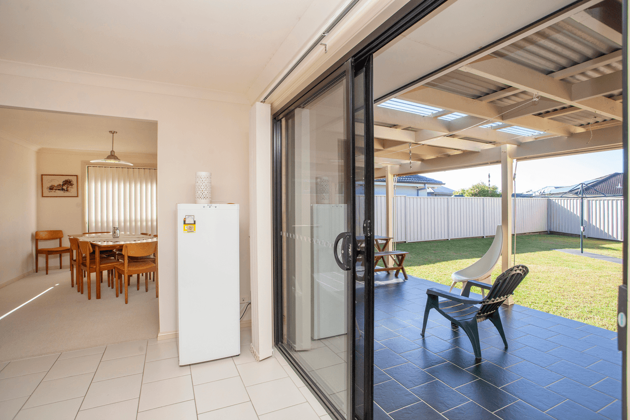 3 John Armstrong Close, TAREE, NSW 2430