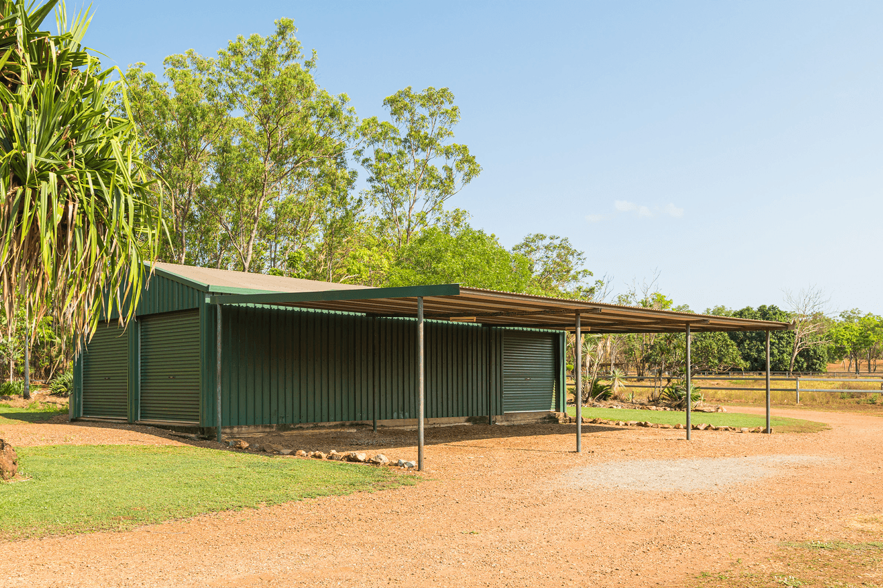 105 Guys Creek Road, ACACIA HILLS, NT 0822