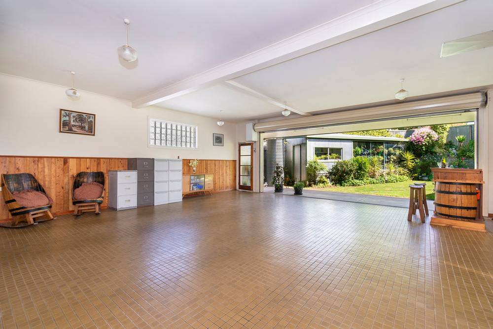 23  GOLDSMITH Street, HAMILTON, VIC 3300