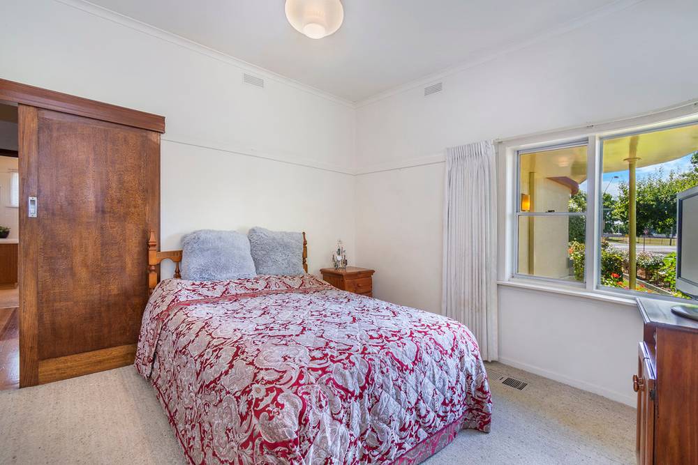 23  GOLDSMITH Street, HAMILTON, VIC 3300