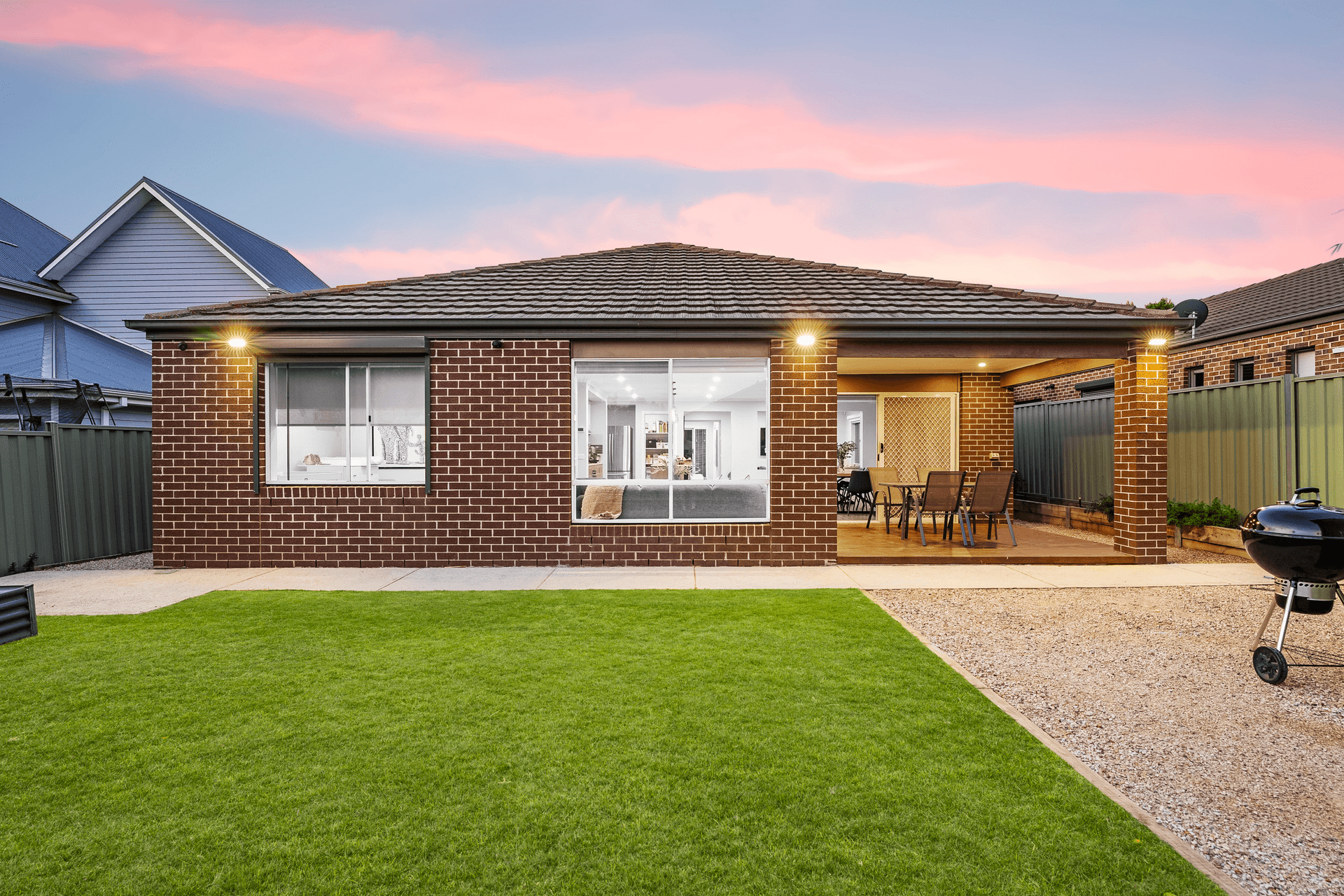 14 Kunuka Circuit, Caroline Springs, VIC 3023