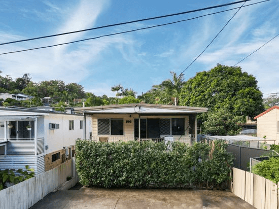190 Bapaume Road, HOLLAND PARK WEST, QLD 4121