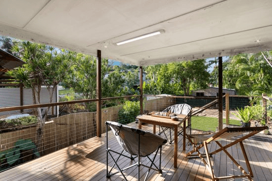 190 Bapaume Road, HOLLAND PARK WEST, QLD 4121