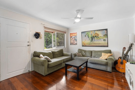 190 Bapaume Road, HOLLAND PARK WEST, QLD 4121