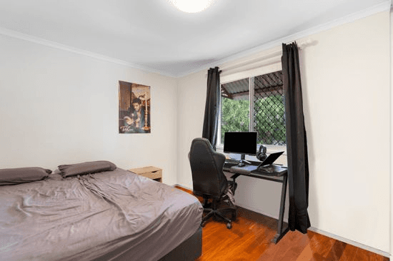 190 Bapaume Road, HOLLAND PARK WEST, QLD 4121