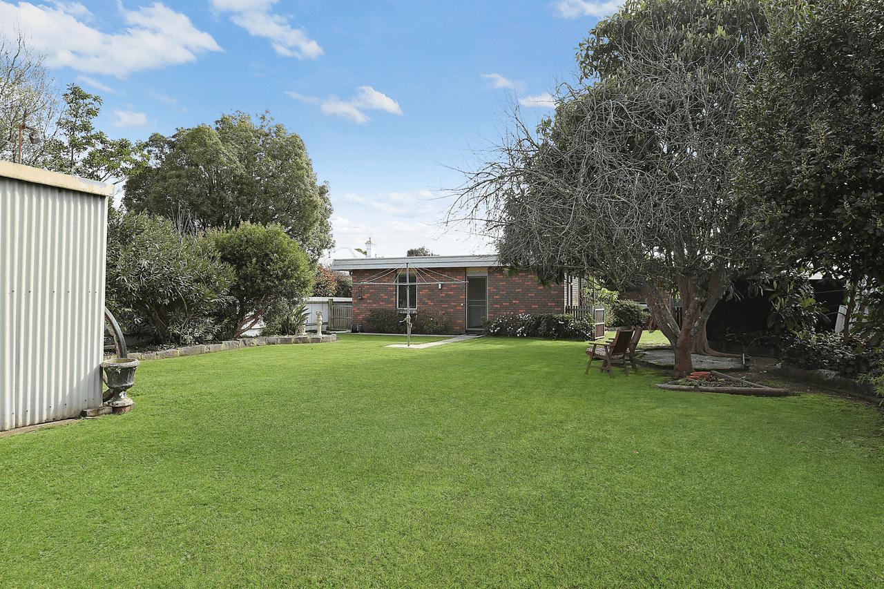 19 Holden Street, CAMPERDOWN, VIC 3260