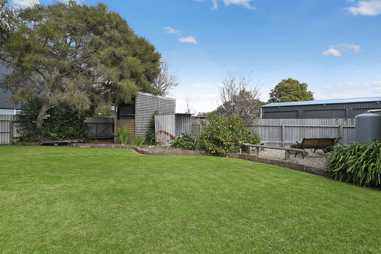 19 Holden Street, CAMPERDOWN, VIC 3260