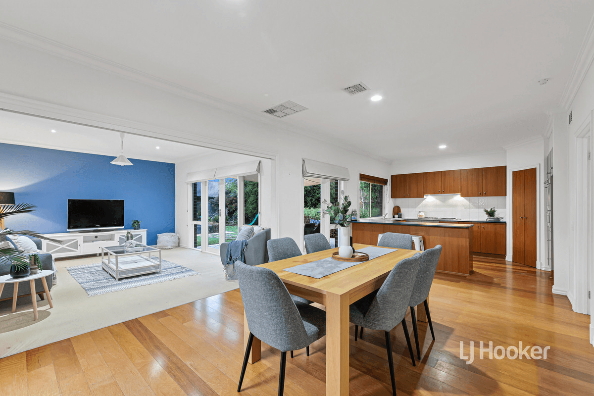 15 Washington Place, POINT COOK, VIC 3030