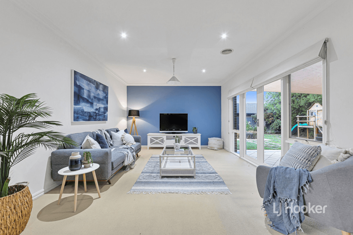 15 Washington Place, POINT COOK, VIC 3030