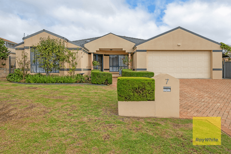 7 Hall Rise, YAKAMIA, WA 6330