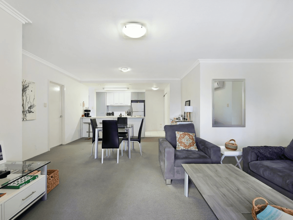 2101/3 Main Street, VARSITY LAKES, QLD 4227