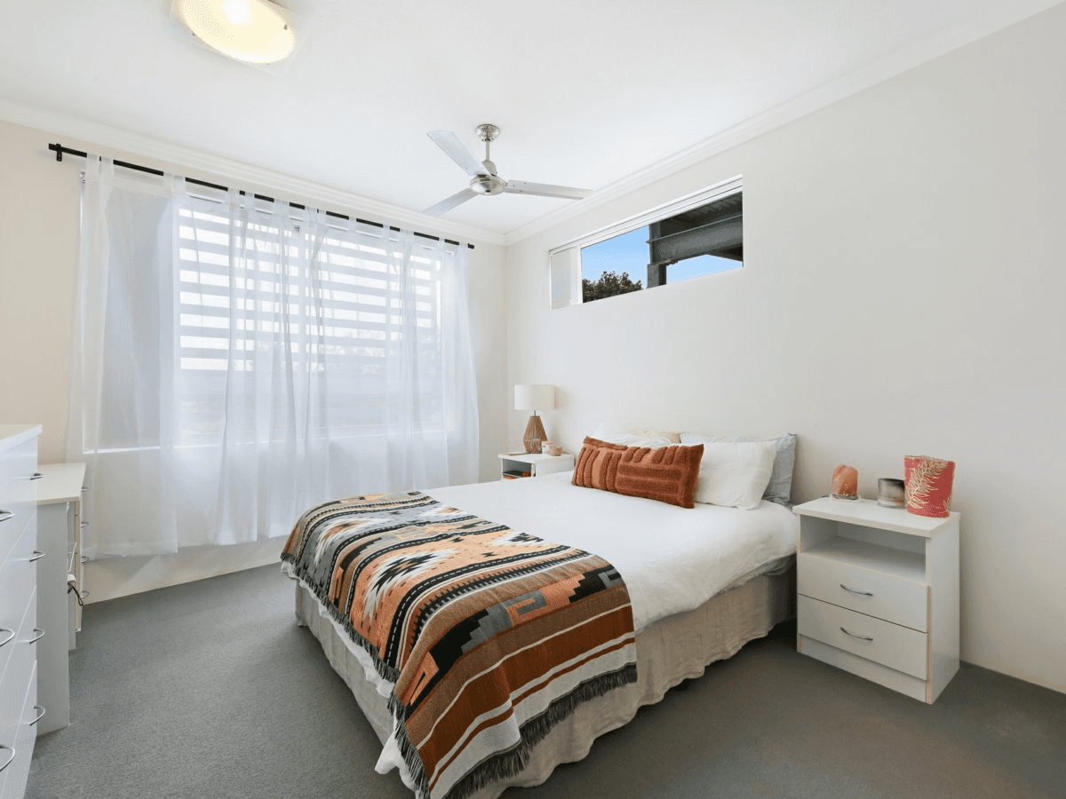 2101/3 Main Street, VARSITY LAKES, QLD 4227