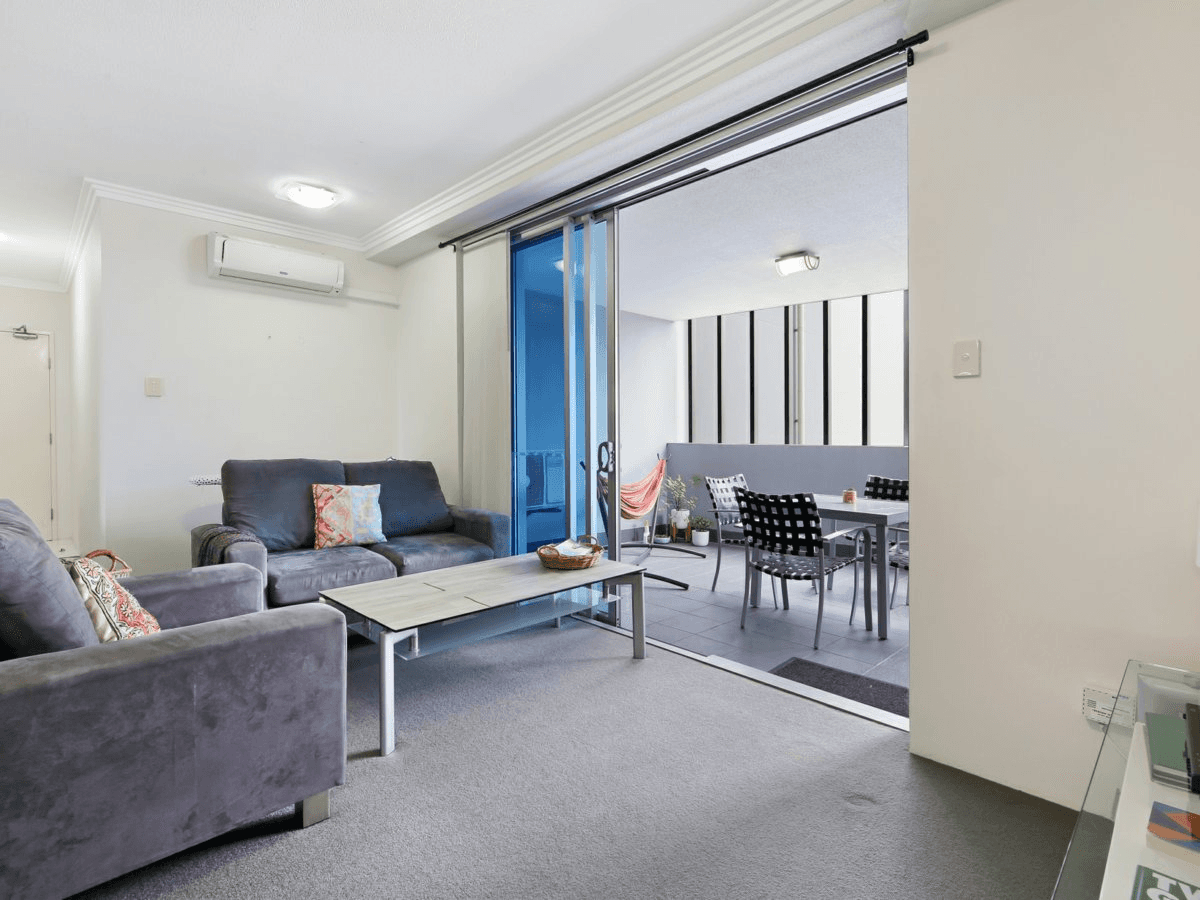 2101/3 Main Street, VARSITY LAKES, QLD 4227