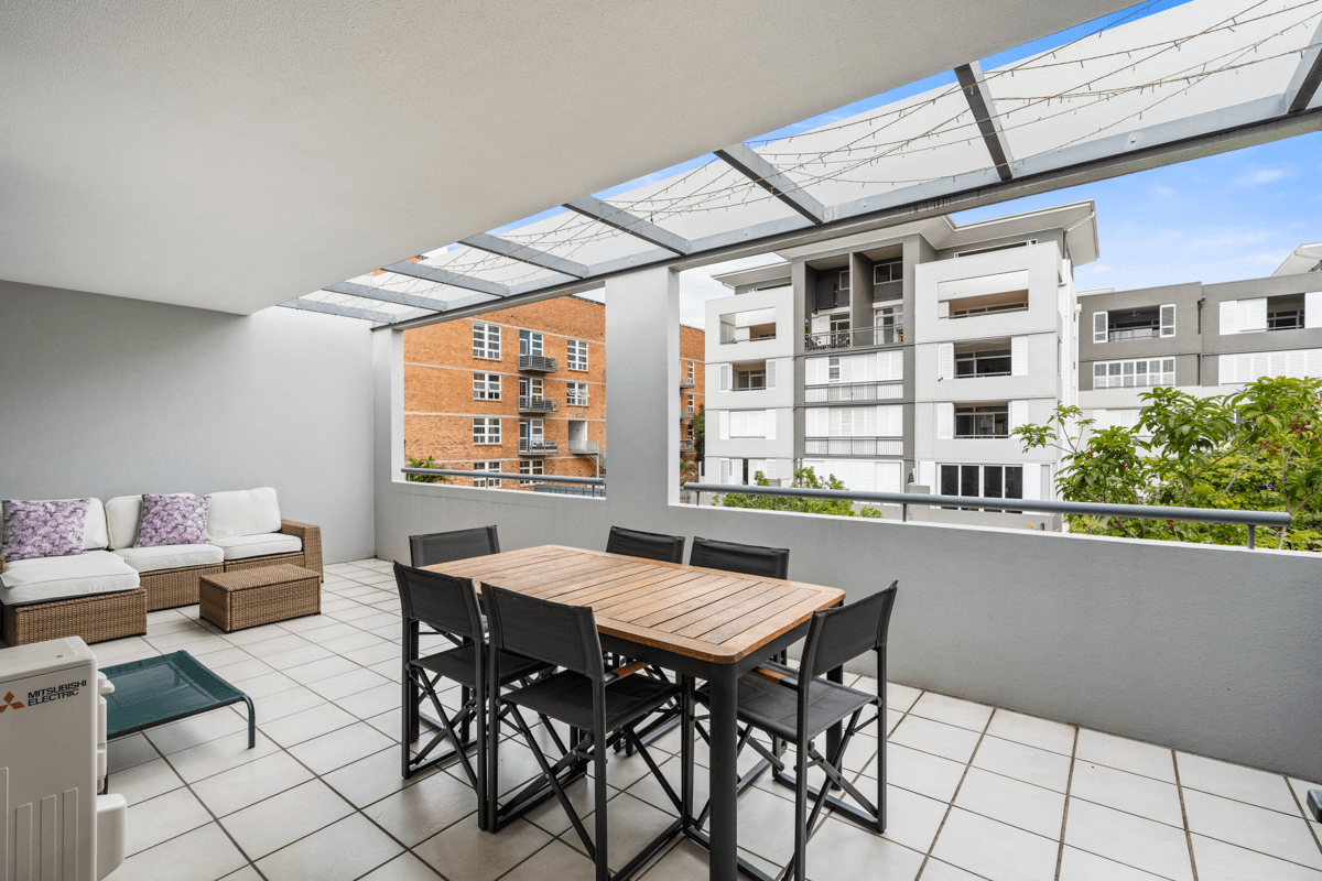 37/10 Vernon Terrace, TENERIFFE, QLD 4005