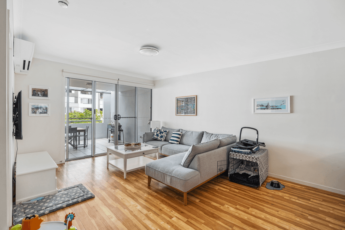 37/10 Vernon Terrace, TENERIFFE, QLD 4005