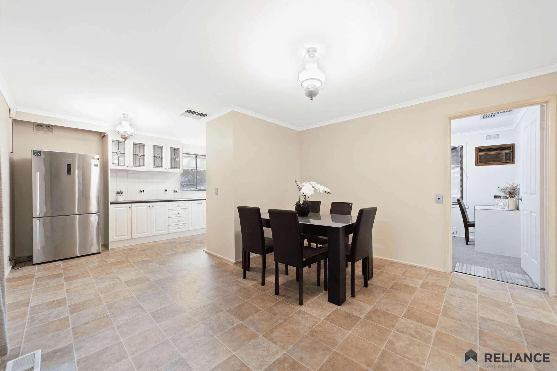 35 Essex Drive, Melton, VIC 3337