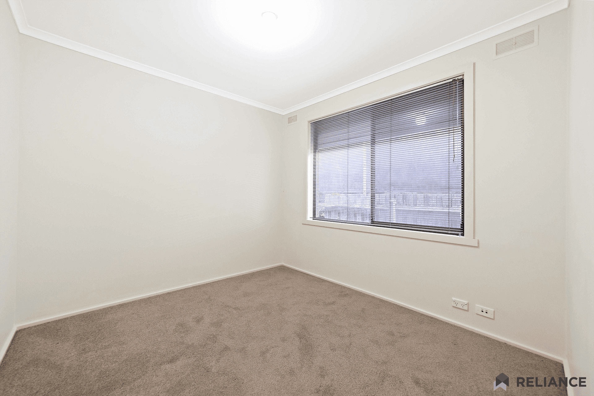 35 Essex Drive, Melton, VIC 3337