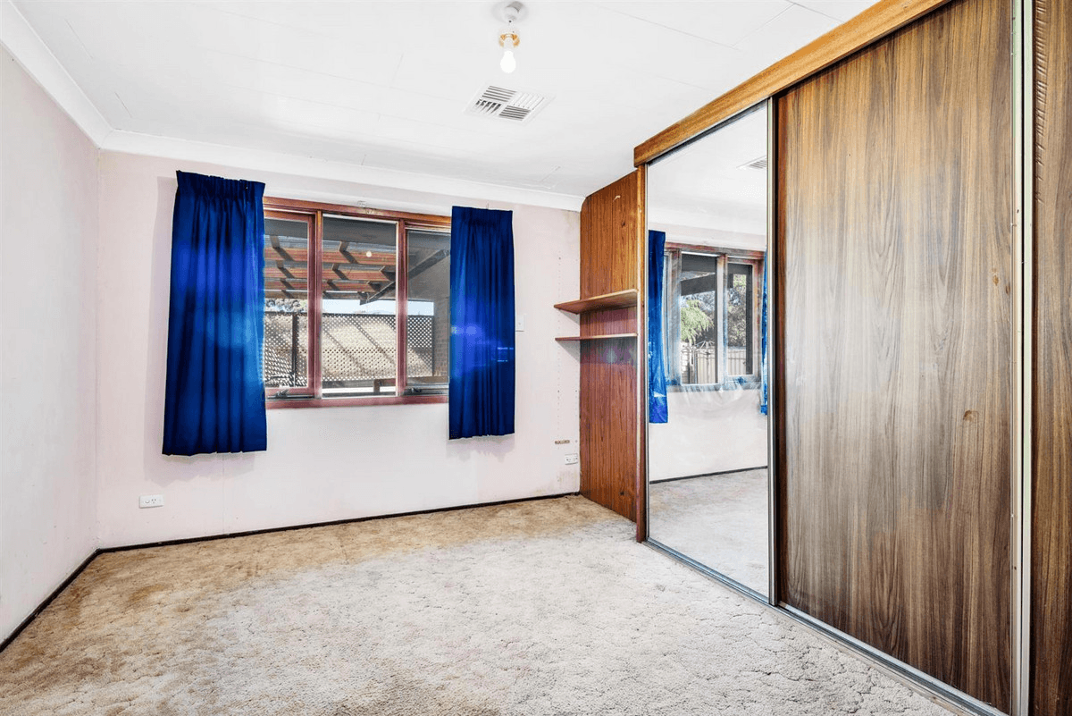 1 Nash Crescent, Morphett Vale, SA 5162