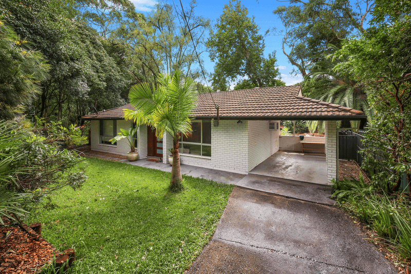 4 Sage Place, POINT CLARE, NSW 2250