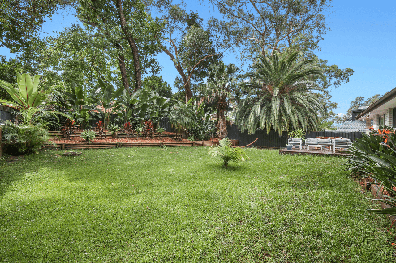 4 Sage Place, POINT CLARE, NSW 2250