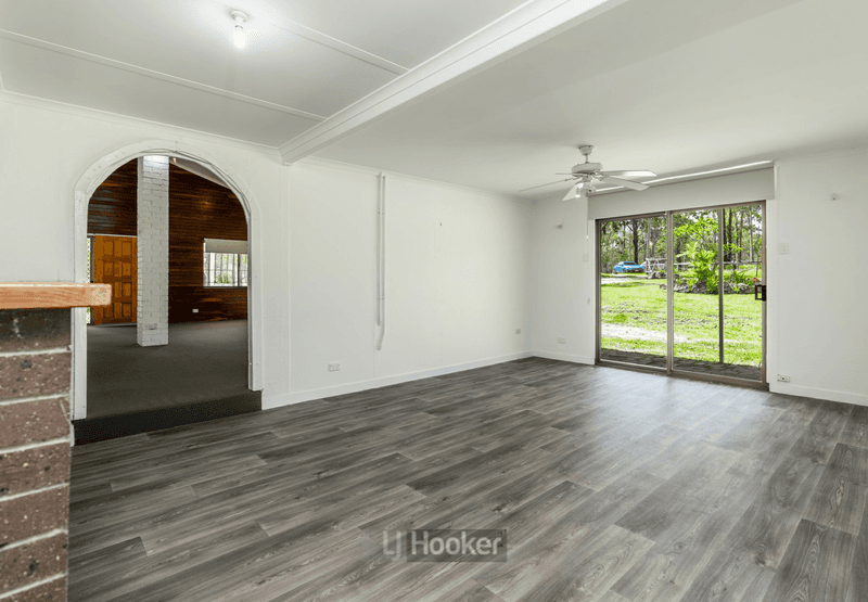 590 Middle Road, GREENBANK, QLD 4124