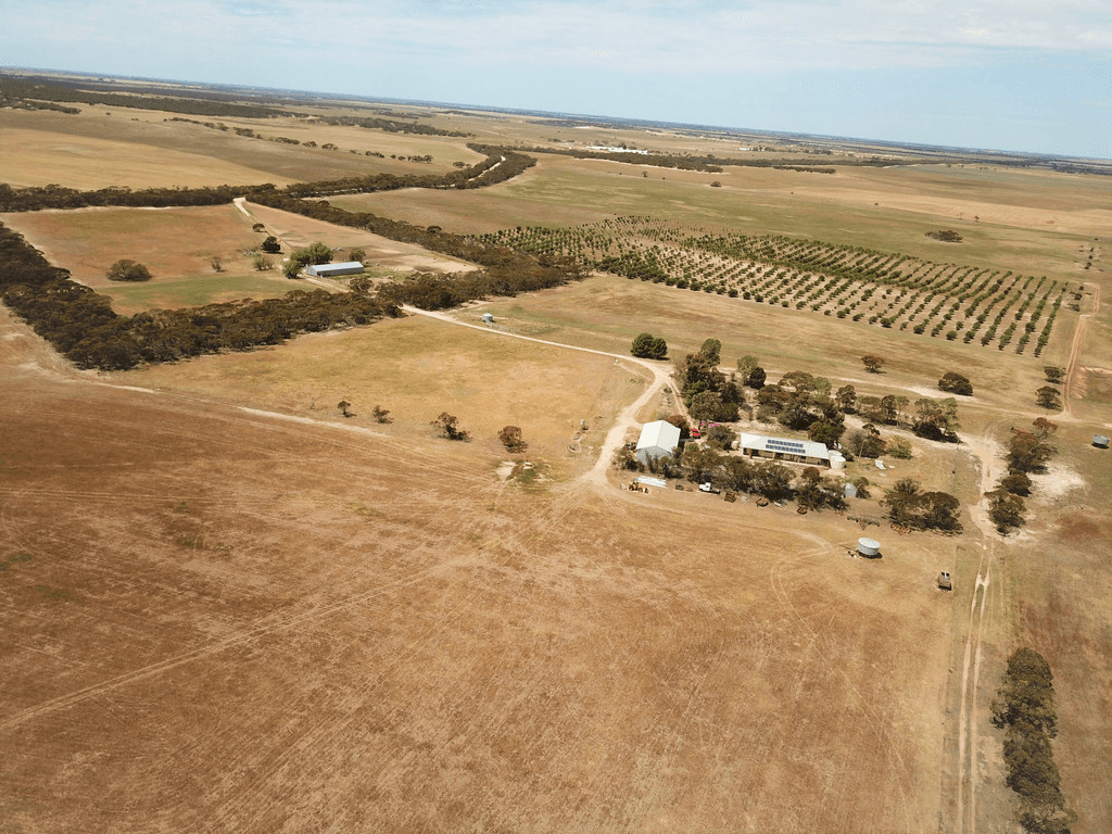 737 Blackett Road, PARRAKIE, SA 5301