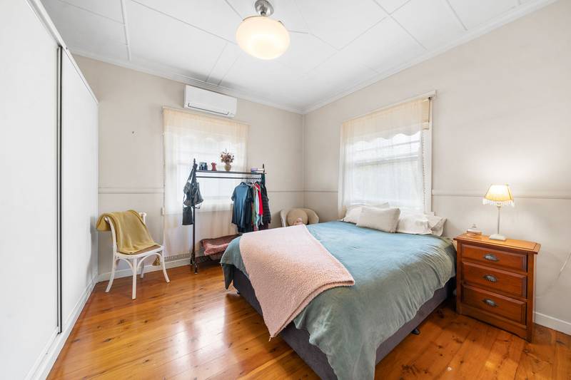 3 Betty Street, NEWTOWN, QLD 4350