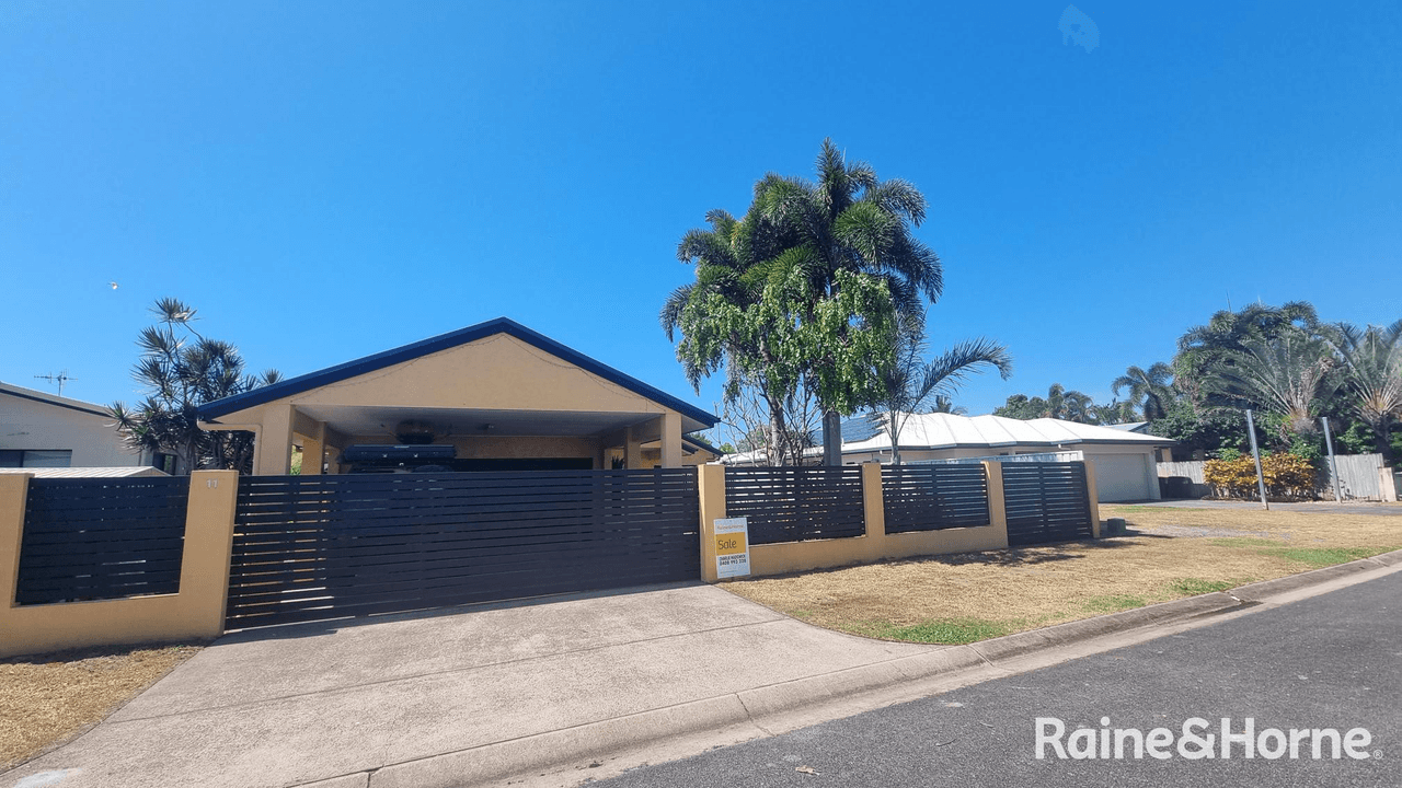 11 Shalom Close, COOYA BEACH, QLD 4873