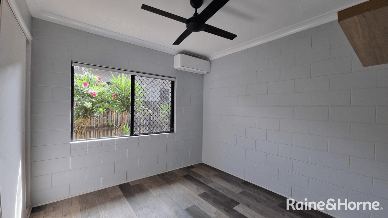 11 Shalom Close, COOYA BEACH, QLD 4873